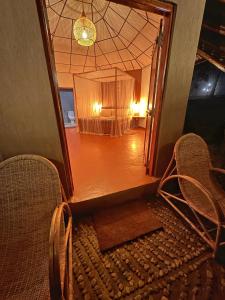 Posezení v ubytování Pepper Hills Hostel & Cottages