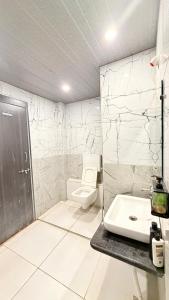 Koupelna v ubytování The rudra heritage