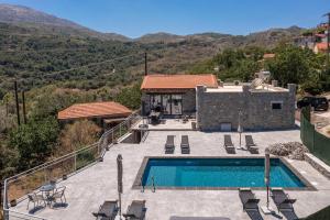 Bazén v ubytování Villa Marlia nebo v jeho okolí