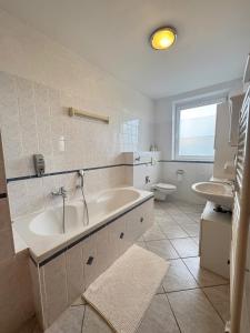 Koupelna v ubytování Asiatisches Landhaus + 41 fotografií