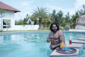 Băuturi la Vanasiri Resort by Travent Mug