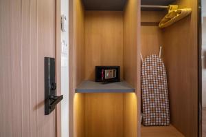 Η κουζίνα ή μικρή κουζίνα στο 1412 Wyndham Gardens Elegant Pool Condo +23 φωτογραφίες