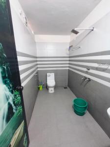 Koupelna v ubytování Poppy Stays Varkala