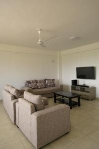 Μια τηλεόραση ή/και κέντρο ψυχαγωγίας στο Tsavo Zurani