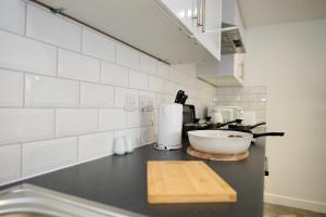 Η κουζίνα ή μικρή κουζίνα στο 1A Lime Street +77 φωτογραφίες