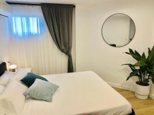 Fotografie z fotogalerie ubytování 101 - Beachside Renovated 1BR apt w private garden v destinaci Cambrils + 18 fotografií