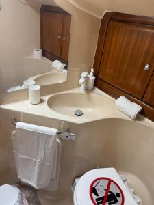 Et badeværelse på Yate Rock & Roll