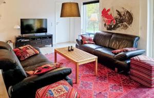 Posezení v ubytování Holiday Home Enebærvej Skjern