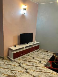 TV a/nebo společenská místnost v ubytování Aristo Immobilier