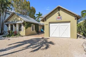 Hoone, kus puhkemaja asub