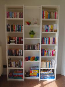 Η βιβλιοθήκη της παραθεριστικής κατοικίας