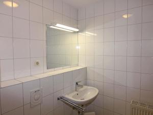 Vannituba majutusasutuses Orth A4