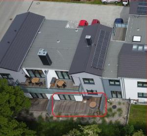 Budova, kde se apartmán nachází + 6 fotografií