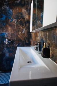 Koupelna v ubytování Art House Spartylas Corfu