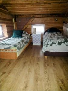 Ένα ή περισσότερα κρεβάτια σε δωμάτιο στο Loft Szczytna +16 φωτογραφίες