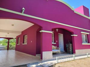 Το κτήριο όπου στεγάζεται  η παραθεριστική κατοικία