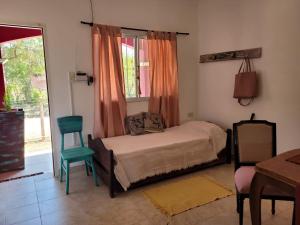 Ένα ή περισσότερα κρεβάτια σε δωμάτιο στο Casa Bercana, en pueblo La Caldera