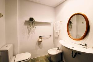 Koupelna v ubytování El Rincón del Puerto + 13 fotografií