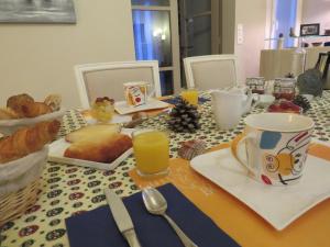 Jídlo v penzionu nebo okolí + 11 fotografií