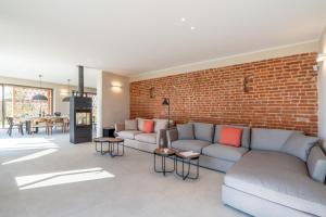 Posezení v ubytování CASCINA BUZIO 12, Emma Villas