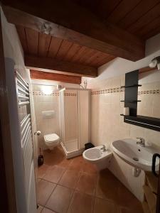 Phòng tắm tại Le Nid des Rouges Gorges