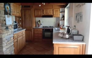 Η κουζίνα ή μικρή κουζίνα στο Le Petit Rascard