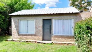 Hoone, kus puhkemaja asub