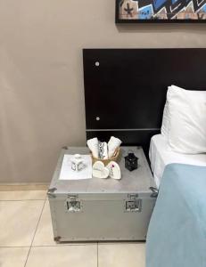 Ένα ή περισσότερα κρεβάτια σε δωμάτιο στο Top 20 - Apartamento em Copacabana perto da praia vista para montanhas