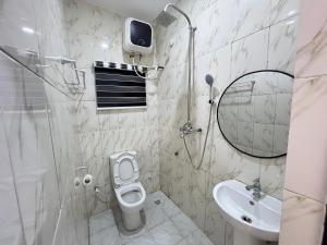 Koupelna v ubytování Pat Luxury Apartments