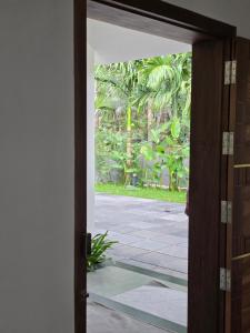 Fotografie z fotogalerie ubytování Furnished Villa Near Kurumbanadom StAntony Church v destinaci Changanācheri + 16 fotografií