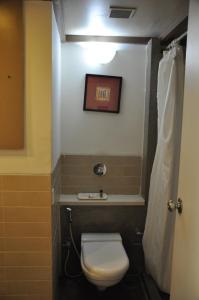 Ένα μπάνιο στο AMC COMFORTS Brigdgestay +15 φωτογραφίες