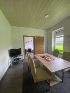 Μια τηλεόραση ή/και κέντρο ψυχαγωγίας στο Auf dem Land