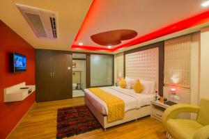 Postel nebo postele na pokoji v ubytování Hotel Kapish Smart-All Pure Veg