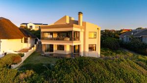 Budova, kde se prázdninový dům nachází