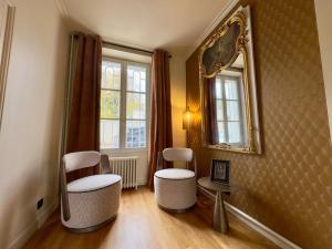 Posezení v ubytování Garden - Center of Fontainebleau - Parking