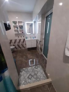 Et tv og/eller underholdning på Luxe 1 Monte Carlo Suite