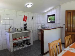 Köök või kööginurk majutusasutuses Amitie Chalets Praslin