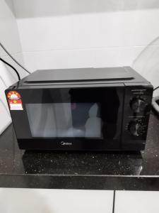 Fotografie z fotogalerie ubytování RoomB w attached bathroom w bathtub v destinaci George Town