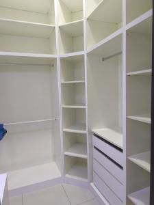 Fotografie z fotogalerie ubytování RoomB w attached bathroom w bathtub v destinaci George Town + 7 fotografií