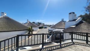 una vista desde el balcón de una casa en Pamperlang, en Dwarskersbos