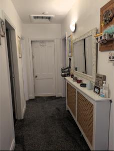 Fotografie z fotogalerie ubytování Leicester City Center Two single beds in one room Shared bathroom, lounge & kitchen v destinaci Leicester + 8 fotografií