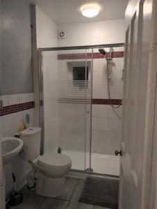 Fotografie z fotogalerie ubytování Leicester City Center Two single beds in one room Shared bathroom, lounge & kitchen v destinaci Leicester