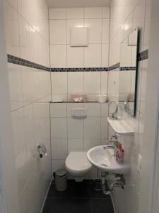 Et badeværelse på Seehund + 8 billeder