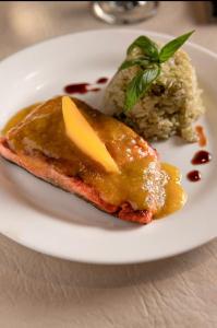 Jídlo v aparthotelu nebo okolí