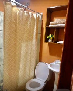 Koupelna v ubytování Macaws Villa + 8 fotografií