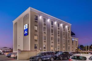 Το κτήριο όπου στεγάζεται  το ξενοδοχείο