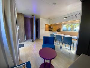 Χώρος καθιστικού στο Mobil Home camping La Civelle +7 φωτογραφίες