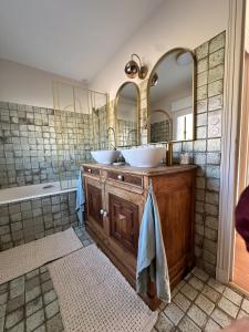 Koupelna v ubytování L'écrin du sancy