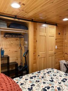 Ένα μπάνιο στο The Cabin at Edelweiss