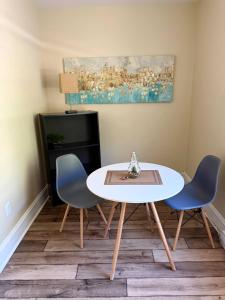 Χώρος καθιστικού στο Waterfordbridge Apartments - 2 Bedroom Top Floor